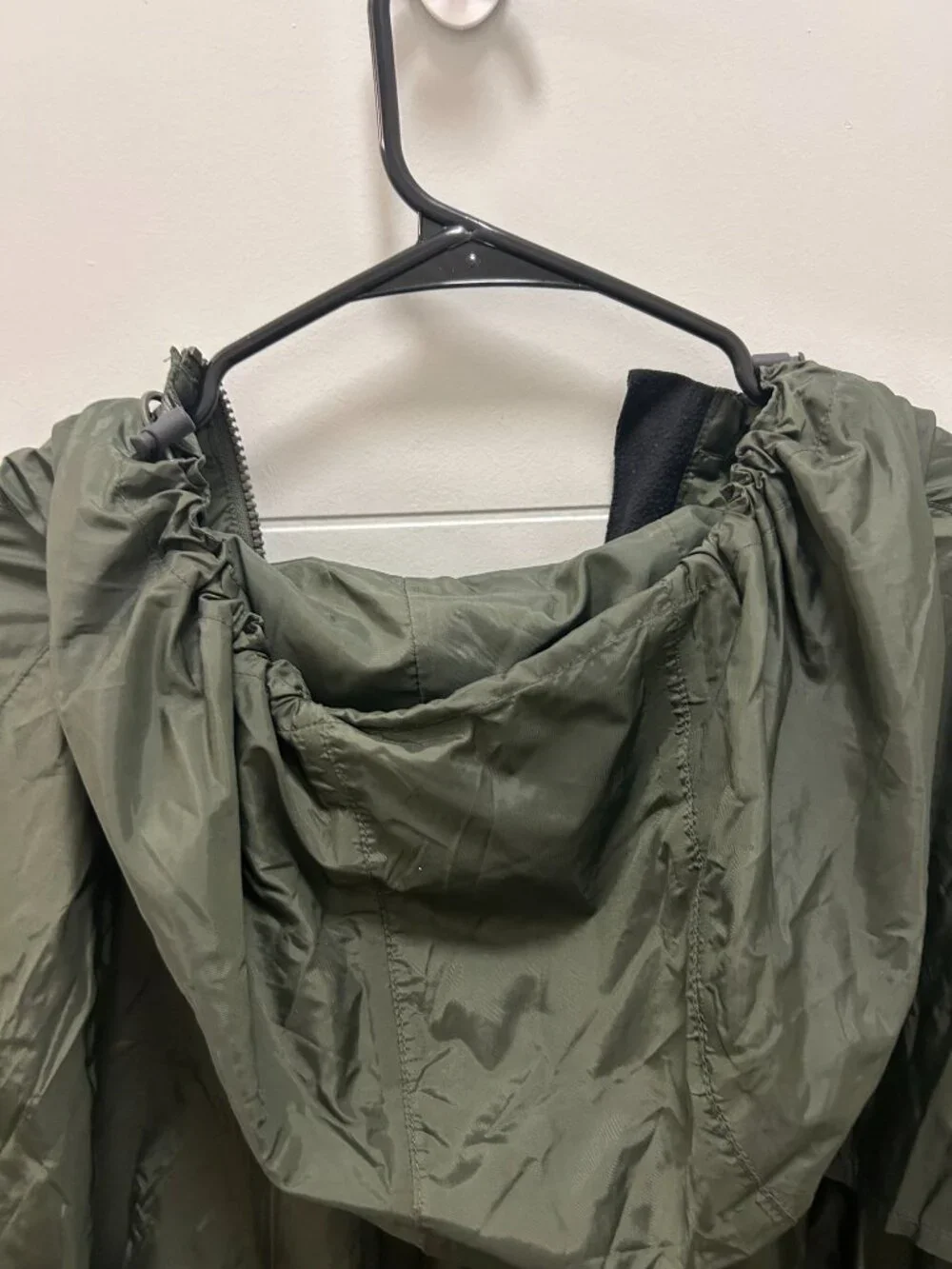 Cabela's Rain Jacket Green Windbreaker XL Regular Hooded Lightweight Packable